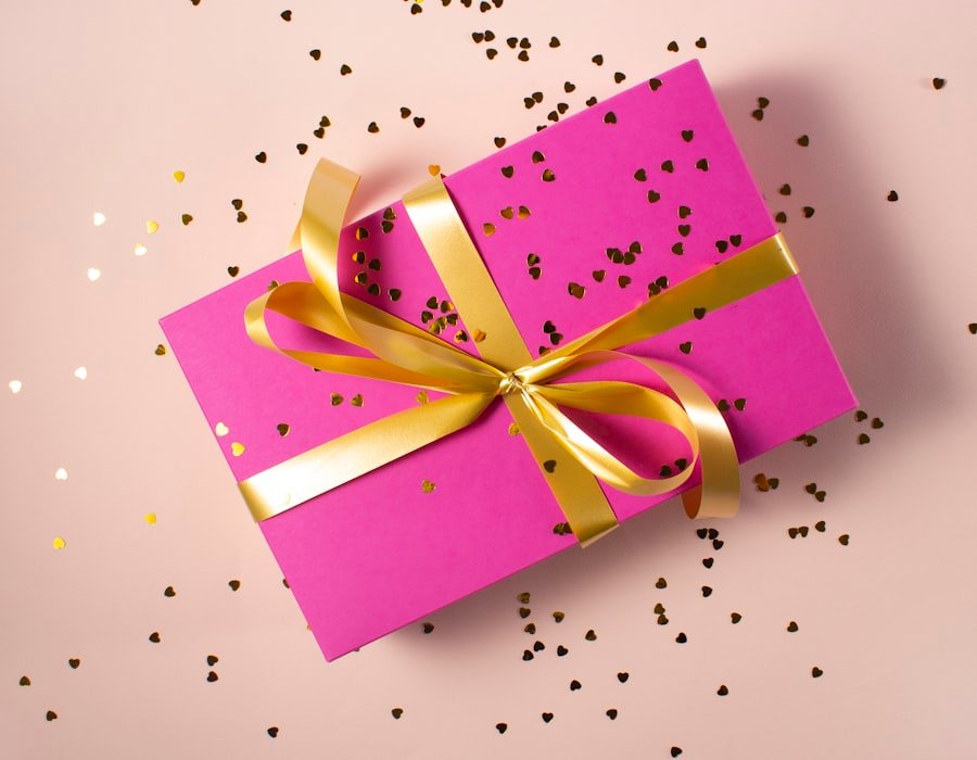 Sustainable packaging and gift logistics